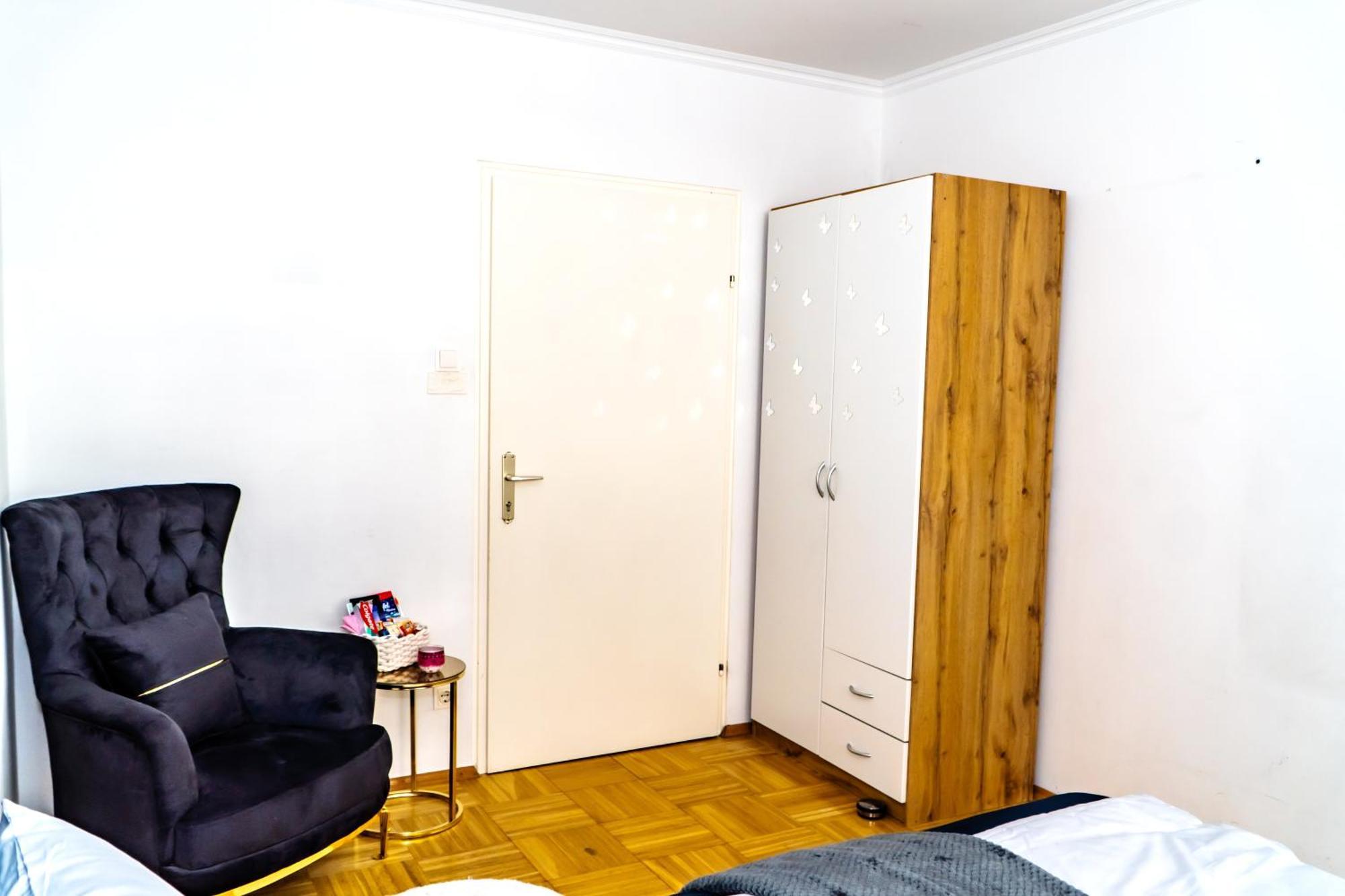 Spacious Rooms 5 Minutes To Wiener Stadthalle Exteriör bild